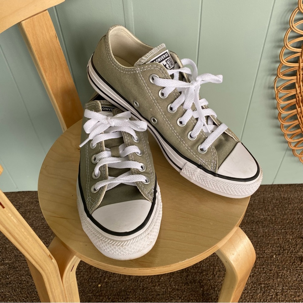 🪴 BOGO 🪴 Converse